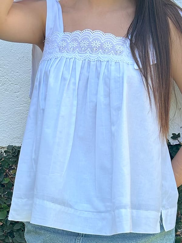 Julissa - Image 2