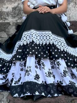 Alternative view of Falda Polka Dots